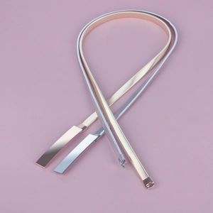 Minimalist elastic metal waist belts in gold and silver finish with flat buckle