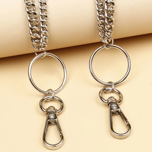 Fashionable silver chunky curb chain belt with large metal rings and lobster clasps for jeans