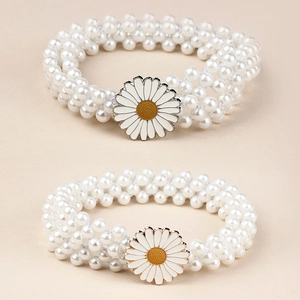 Ceinture élastique en perles blanches avec détail marguerite pour robes de femmes