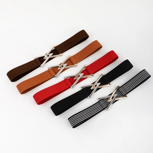 Set di cinture elastiche da donna con fibbie metalliche geometriche in cinque colori