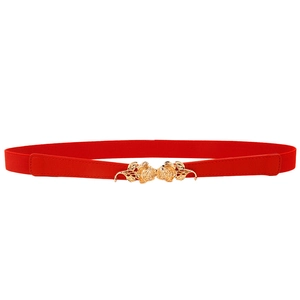 Ceinture élastique rouge élégante avec boucle rose dorée pour robes de femmes