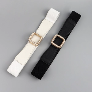Elastic waist belt for women with pearl-encrusted square buckle in black and white