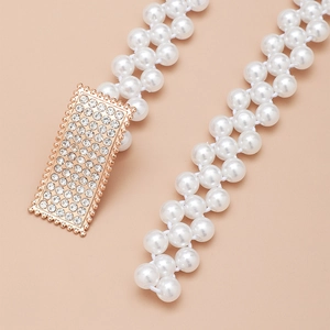 Elegante cintura di perle bianche da donna con fibbia di strass oro rosa per abiti