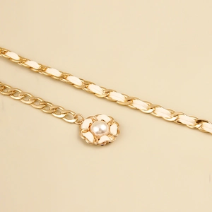Elegant gold metal woven waist chain with pearl flower pendant for women's dresses