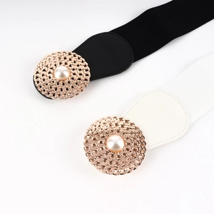 Détails de ceintures élastiques pour femmes avec boucles dorées et perles élégantes