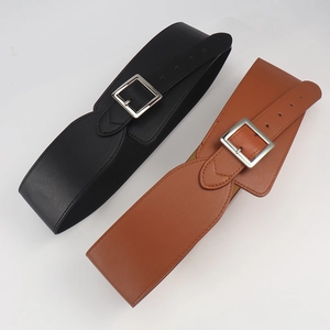 Large ceinture de taille irrégulière avec boucle carrée argentée en cuir noir et marron