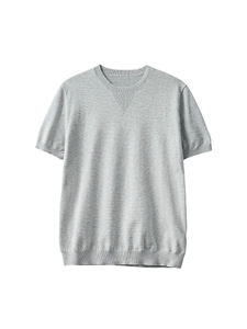 T-shirt en maille pour hommes à manches courtes, col rond et détails en côtes, coloris gris clair
