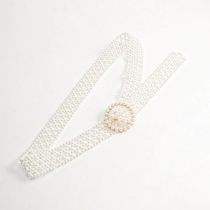 Elegant white pearl waist belt for women with a round decorative buckle for dresses