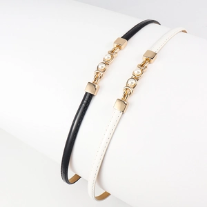 Eleganti cinture sottili con perle in nero e bianco per abiti e camicette alla moda