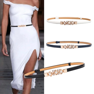 Ceinture Fine Femme Élégante Boucle Fleur Künstliche Perles et Strass Ajustable en Cuir PU Ceinture Décorative pour Robe Fête Mariage