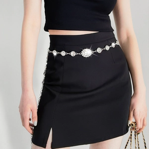 Elegant Alloy Rhinestone Flower Waist Chain Adjustable Silver Metal Body Chain Belt For Women Dress Party Jewelry Accessory