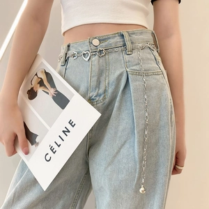 Ceinture Chaîne en Métal Cœur et Fleur Ajouré pour Femmes Chaîne de Taille Argent Ajustable pour Robes Costumes Accessoires de Mode