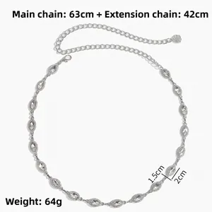 Dettaglio di una catena da vita argentata con strass marquise e misure tecniche