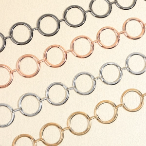 Chaînes de taille géométriques en métal poli, finitions or, argent, or rose et gris fusil