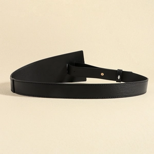 Ceinture élégante en cuir PU noir pour femme avec une grande boucle asymétrique