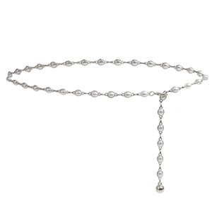 Ceinture élégante en chaîne argentée avec perles blanches pour robes, fermeture ajustable