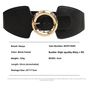 Detailansicht des 6cm breiten elastischen Taillengürtels mit goldener Schnalle auf Kunstleder