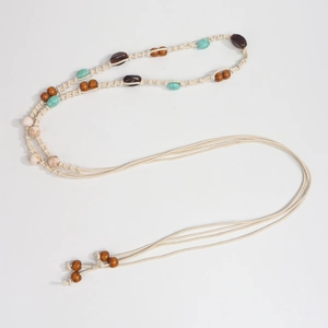 Boho-Taillenkette aus cremefarbenem Wachsseil mit Türkis- und Holzperlen für Damenkleider