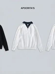Heren gebreide trui met losse pasvorm en contrast kleurige ritskraag in casual stijl