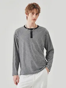 Gestreepte heren Henley T-shirt met lange mouwen en grijs-zwart horizontaal patroon