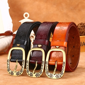 Vintage Women Split Cowhide Leather Belt Embossed Plum Blossom Patterns Antique Alloy Pin Buckle Literary Casual Waist Belt