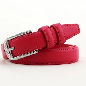 Ceinture fine en cuir rose fuchsia avec boucle argentée en strass et couture précise
