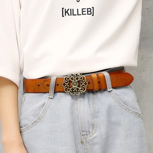Ceinture femme vintage en cuir marron avec gaufrage floral et boucle fleurie en bronze