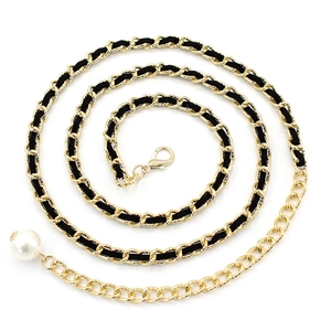 Elegante catena da vita in metallo dorato con pelle nera intrecciata e perla decorativa