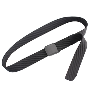 Ceinture en nylon noir durable avec boucle en plastique gris mat pour les loisirs de plein air