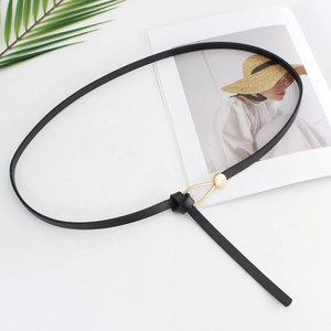 Ceinture fine noire pour femme avec boucle en métal doré et nœud élégant décoratif