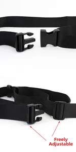 Détail de la ceinture réglable en nylon noir avec boucle en plastique ouverte et fermée