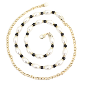 Elegante goldene Taillenkette mit weißen Kunstperlen, schwarzen Perlen und Strasssteinen