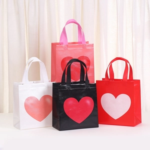 Valentine's Day Non-woven Gift Bag Heart Print Tote Shopping Bag Waterproof Eco-friendly Portable Present Packaging Bag