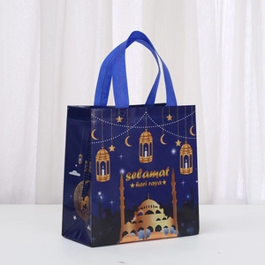 Sacchetto regalo blu in tessuto non tessuto con luna e moschea per festa Hari Raya