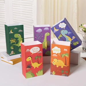 Set aus bunten Dinosaurier-Papiertüten für Partysnacks und Leckereien in fünf Farben