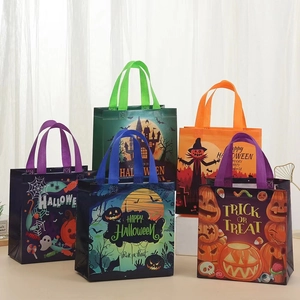 Halloween Cartoon Print Non-woven Fabric Gift Bag Pumpkin Ghost Castle Printed Candy Packaging Tote Bag For Party Favors