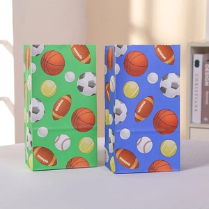 Papiertüten mit Sportmotiven wie Basketball und Fußball für Partygeschenke und Feiern