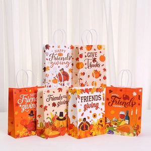 Sacs cadeaux en papier kraft pour Thanksgiving avec imprimés dinde et citrouille