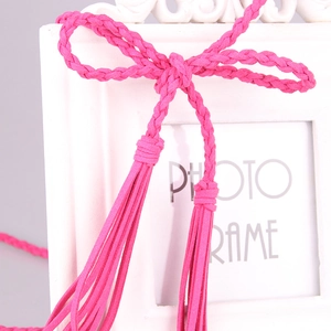 Elegante cintura intrecciata rosa fucsia con nappine e cordoncino rifinito