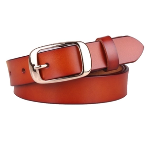 Cintura da donna in vera pelle marrone arancio con fibbia quadrata in metallo dorato