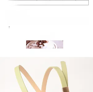 Détail d'une ceinture en similicuir vert avocat avec boucle métal, longueur 105cm