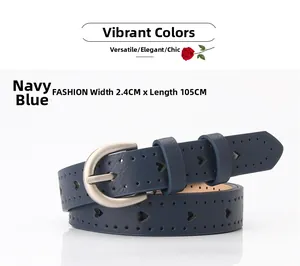 Dettaglio della cintura da donna in pelle PU blu navy con motivi a cuore traforati