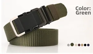Détail de la ceinture tactique en nylon vert armée montrant la boucle et la texture