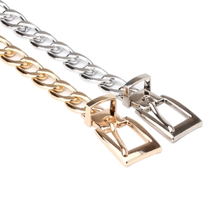 Ceinture chaîne métallique tendance pour femmes en finitions or et argent polies
