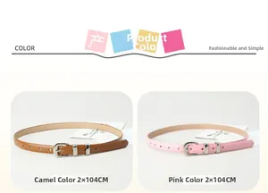 Détail de ceintures fines en couleurs camel et rose avec boucles en métal argenté