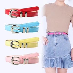 Ceinture Fine pour Femmes en Similicuir Verni Couleur de Bonbon Boucle à Ardillon en Alliage pour Robes Jeans Accessoire