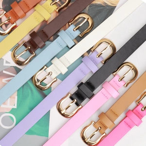 Ceintures fines en cuir PU pour femmes avec boucle dorée en D, couleurs variées