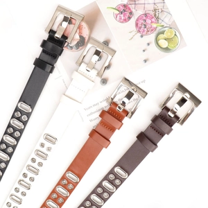 Cintura in Ecopelle Punk con Occhielli Vuoti per Donna Cinturino Traforato Gotico Neutro con Fibbia in Lega Accessorio Streetwear