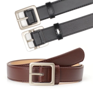 Minimalistischer Ledergürtel für Damen mit quadratischer Schnalle in Schwarz und Braun