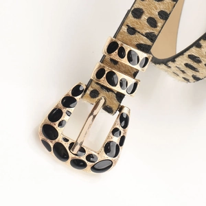 Leoparden-Damen-Gürtel mit großer Vintage-Gold-Schnalle und schwarzen Steinen im Y2K-Stil